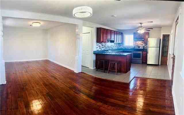 2834 PONCEDELEON Street - Photo 6 of 11