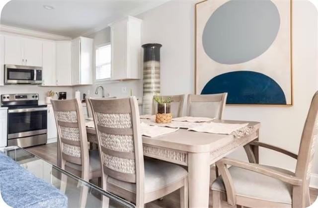 1234 Louisa St - Photo 6 of 29