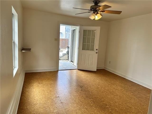 810 Ida St #A - Photo 6 of 14