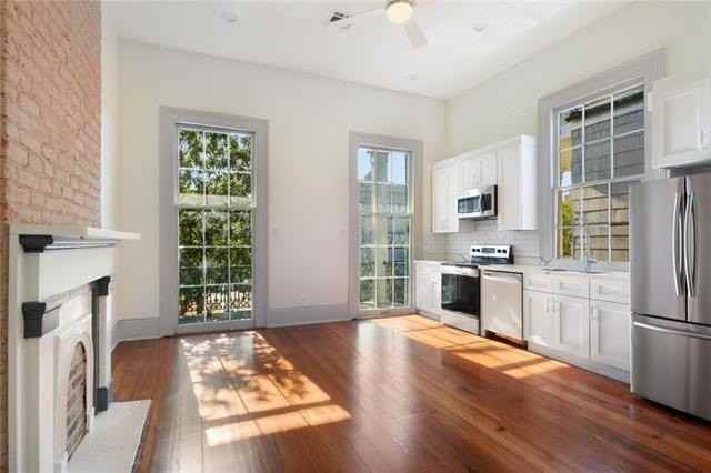 1414 Magazine St #4 - Photo 6 of 14