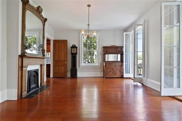 2319 Magazine St - Photo 6 of 23