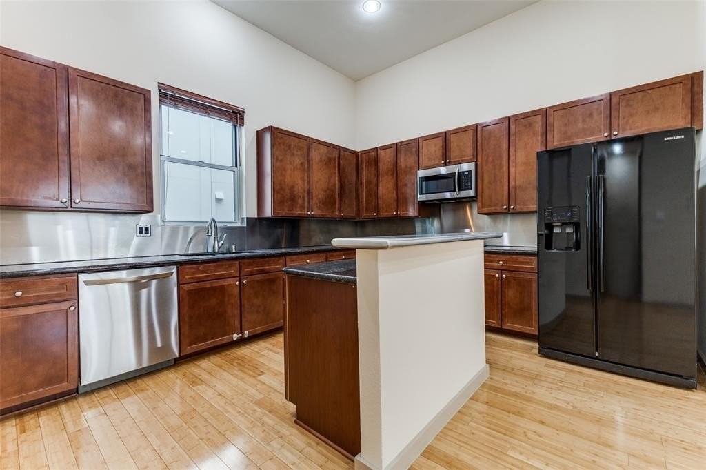 739 Cannen John Ln - Photo 4 of 13