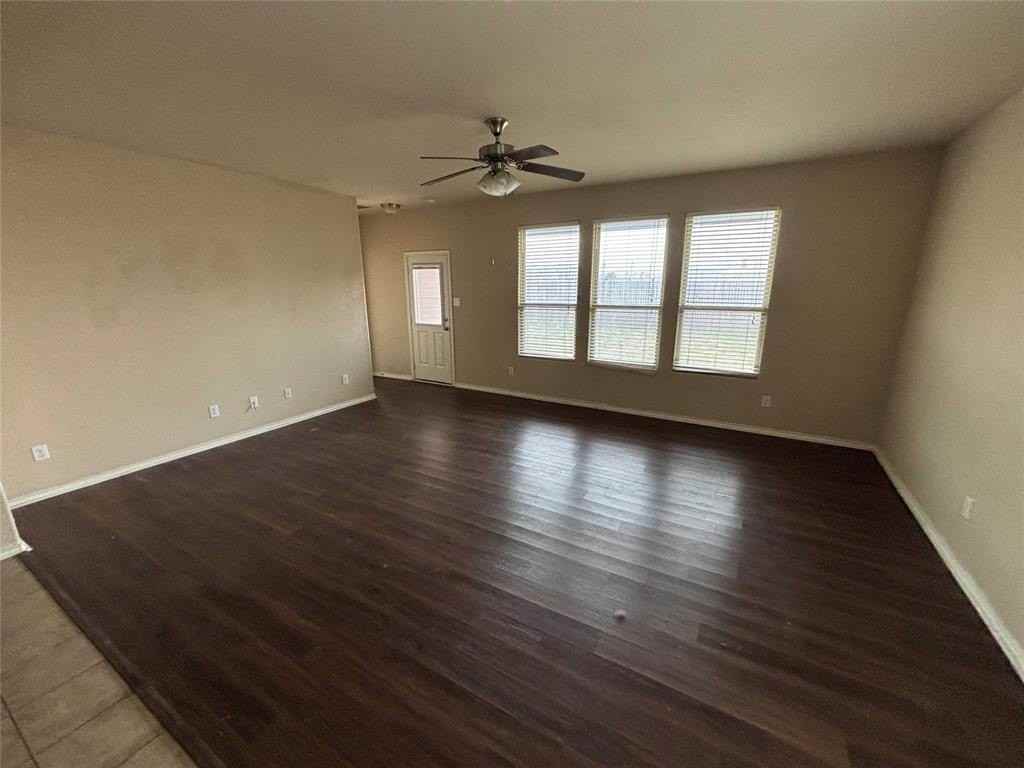 6909 Cloudcroft Ln - Photo 5 of 13