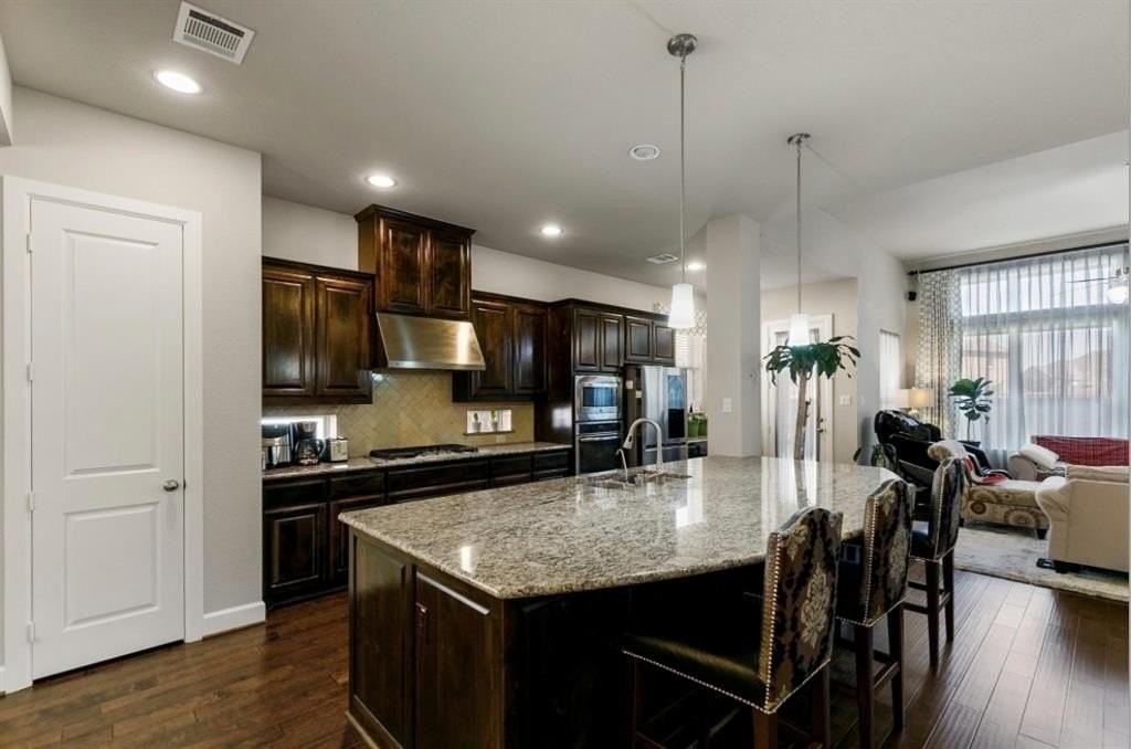 7940 Southfork Bnd - Photo 7 of 30