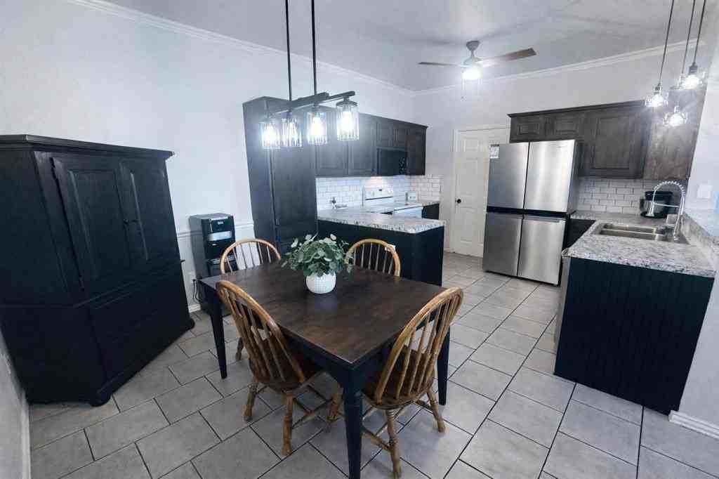 505 S 1st St #A - Photo 6 of 22