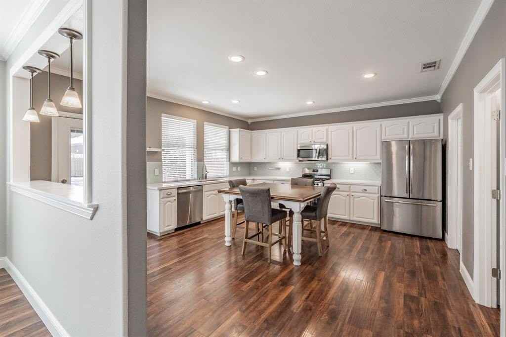 4648 Prickly Pear Dr - Photo 4 of 34