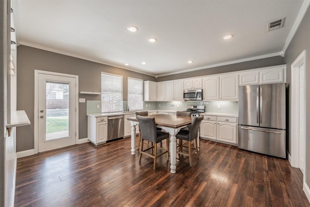 4648 Prickly Pear Dr - Photo 5 of 34