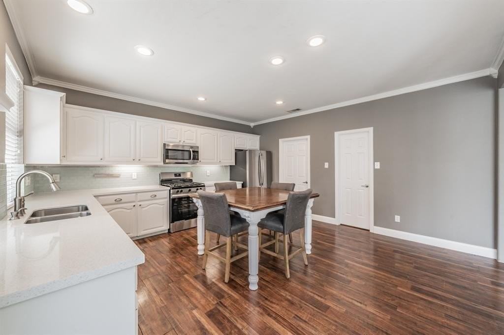 4648 Prickly Pear Dr - Photo 6 of 34