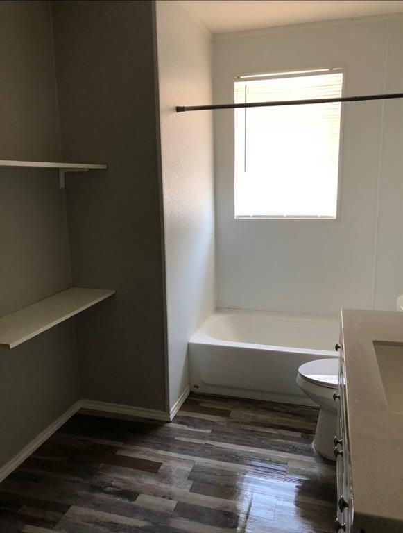 731 E Lowden St - Photo 4 of 6