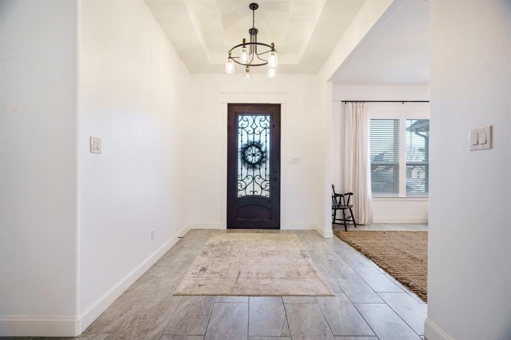 1523 Carter Dr - Photo 4 of 35