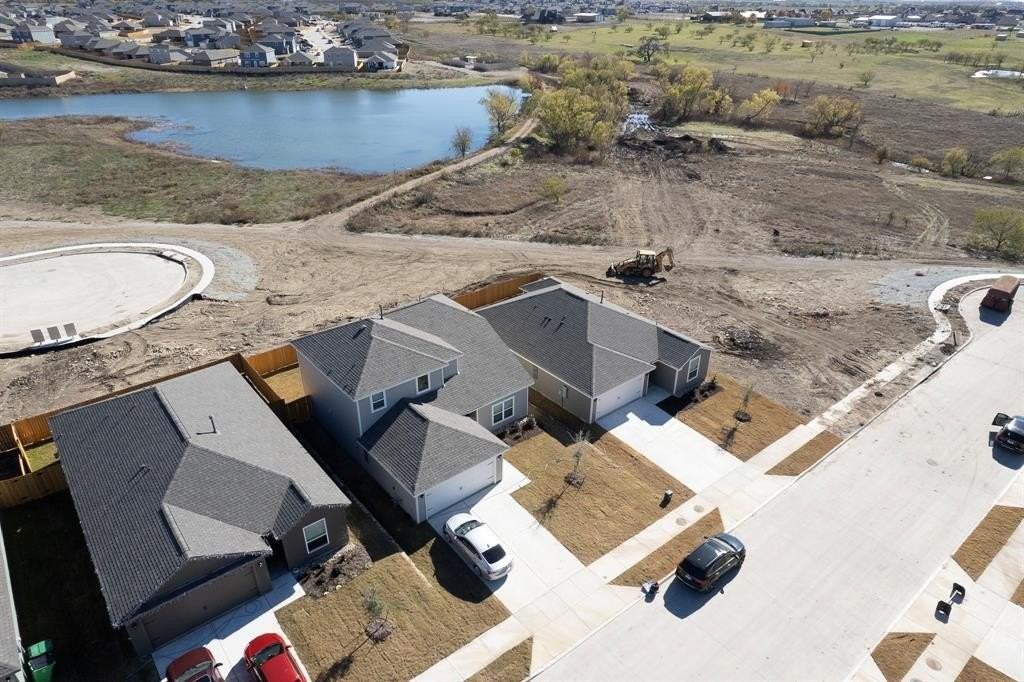 8012 White Sulphur Rd - Photo 4 of 39