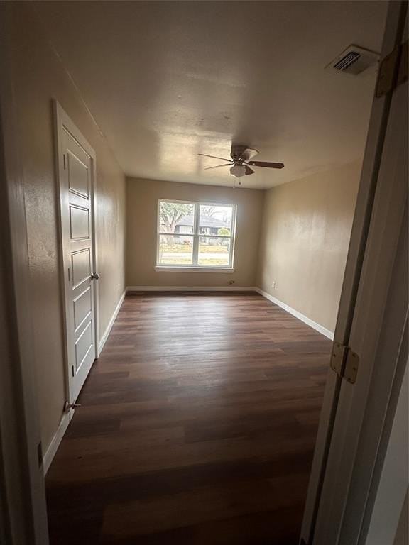 1210 Hall St - Photo 5 of 32