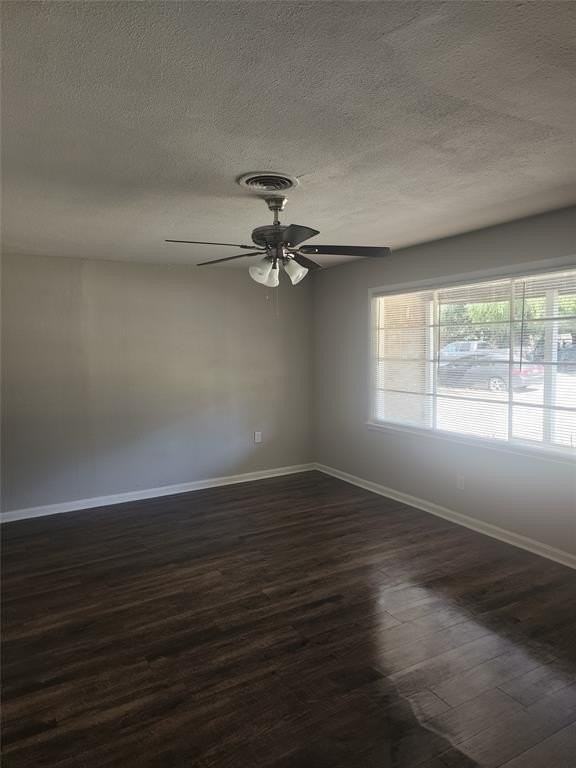 532 S Judd St - Photo 3 of 17