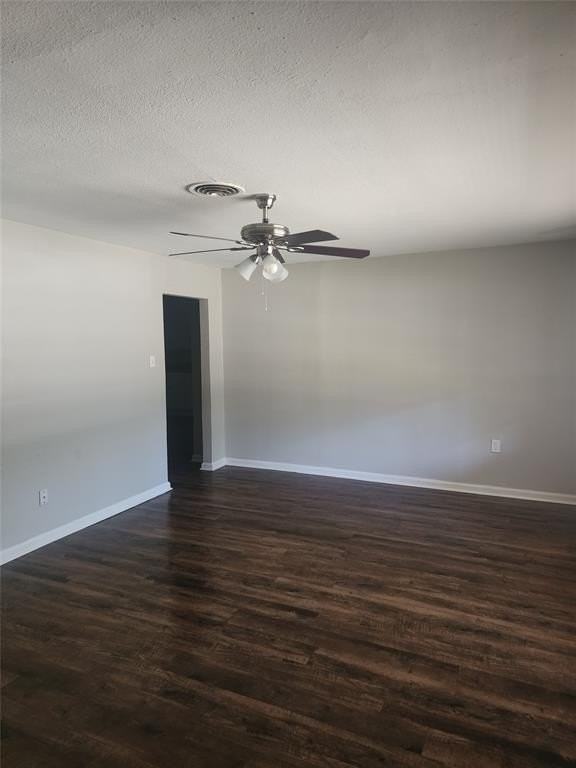 532 S Judd St - Photo 4 of 17