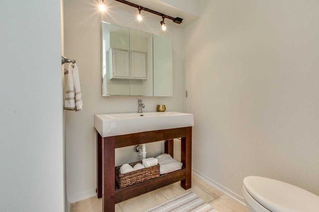 4411 Gilbert Ave #10 - Photo 7 of 11