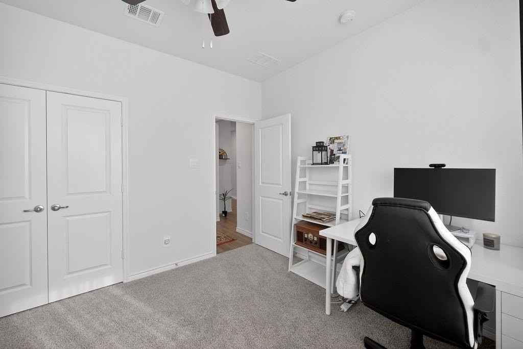 10601 Autumn Leaves Ln - Photo 6 of 32