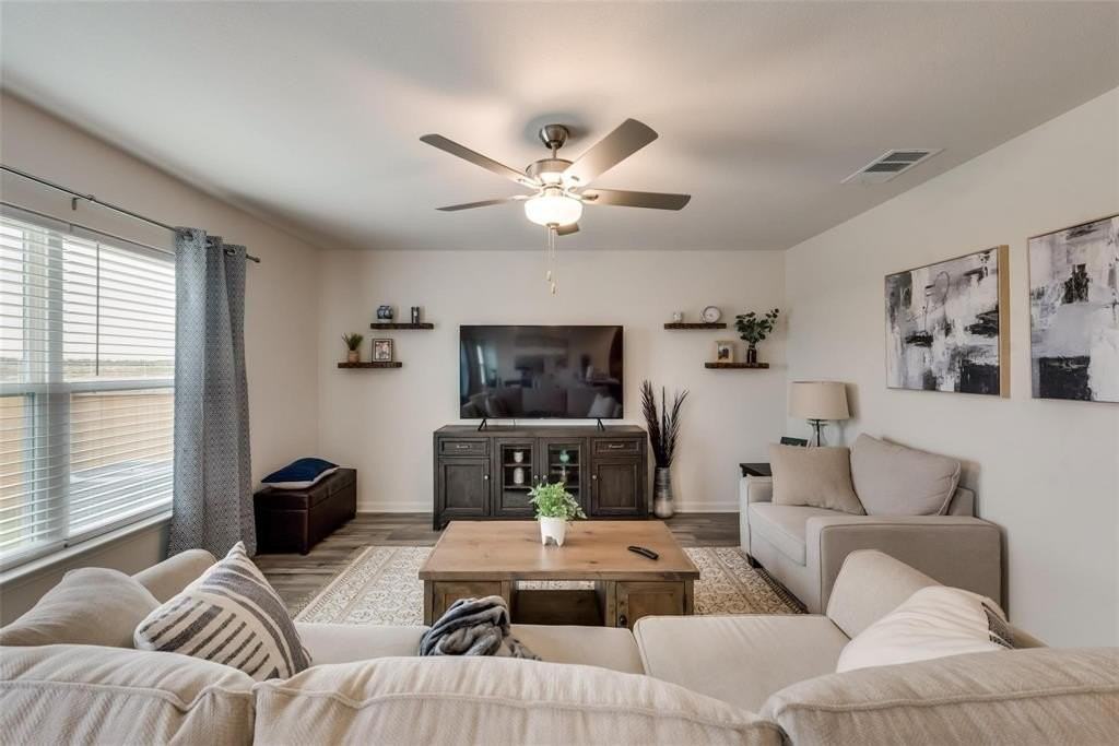 10857 Copper Hills Ln - Photo 5 of 15