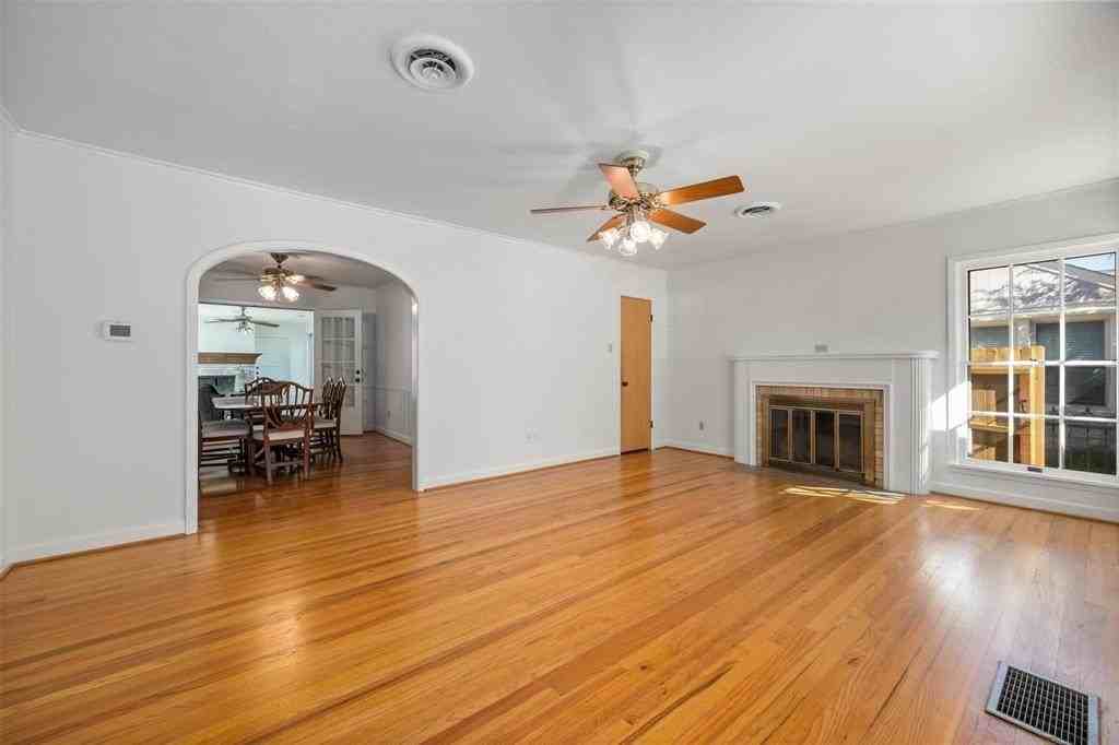 3616 Harwen Ter - Photo 3 of 16