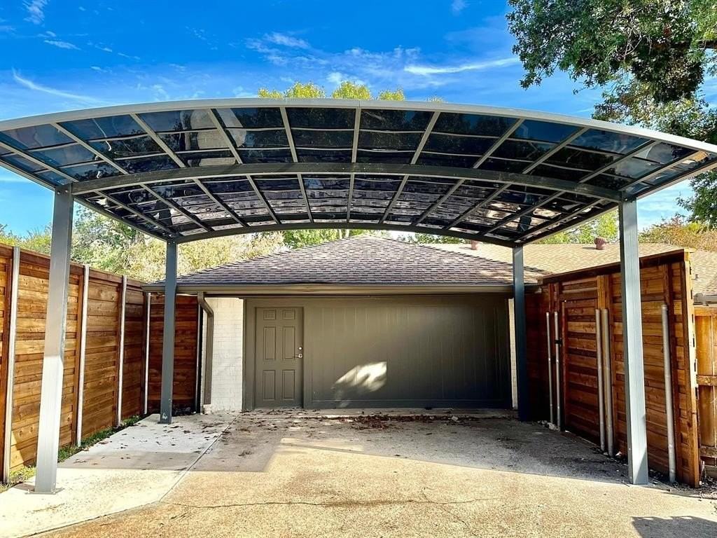 2345 Monticello Cir - Photo 5 of 40