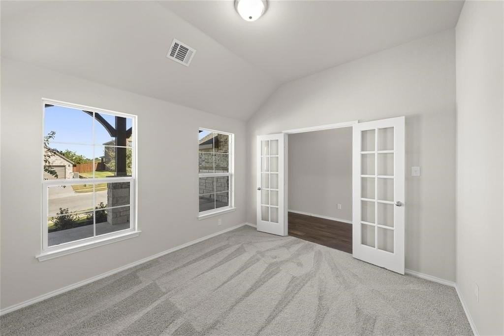 1813 Agarito Dr - Photo 7 of 15