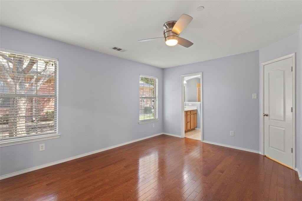 1034 Lucy Ln - Photo 3 of 11