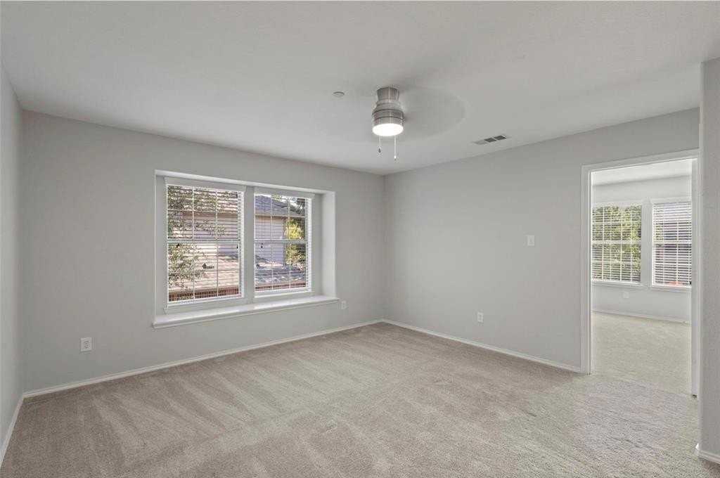 1034 Lucy Ln - Photo 7 of 11