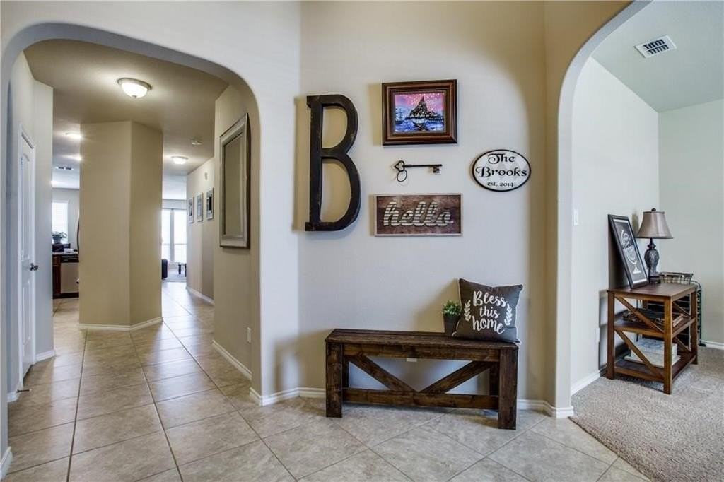 1904 Henderson Dr - Photo 4 of 25