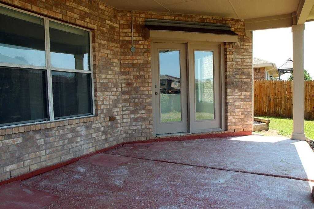 2100 Biggs St - Photo 4 of 4