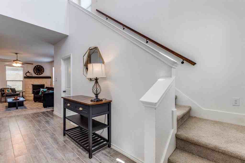 617 Presidio St - Photo 4 of 25