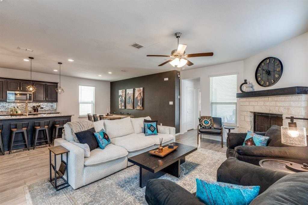 617 Presidio St - Photo 6 of 25