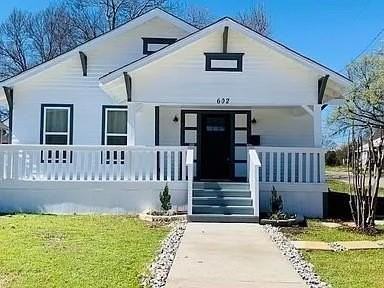 602 S Chestnut St - Photo 2 of 24