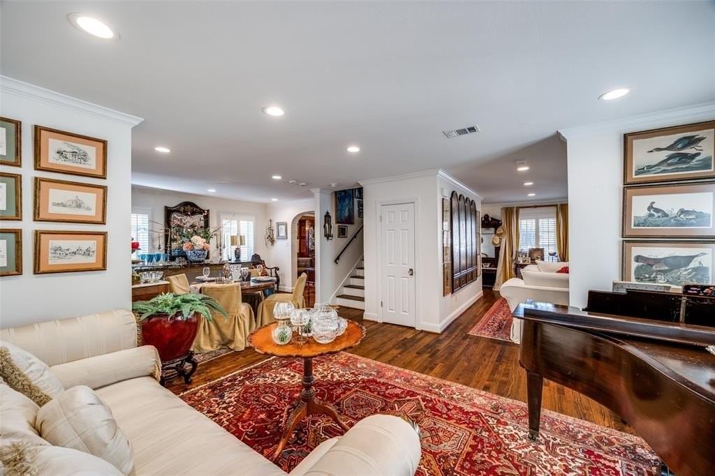 3105 Mockingbird Ln - Photo 6 of 32