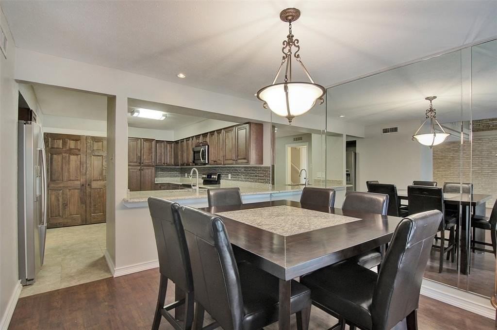 2933 Country Place Cir - Photo 6 of 34