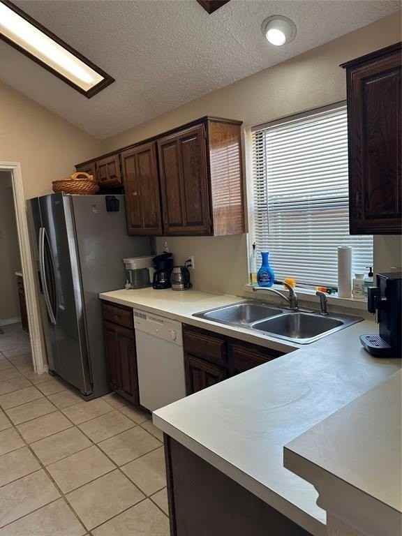 412 Dillard Ln - Photo 4 of 24