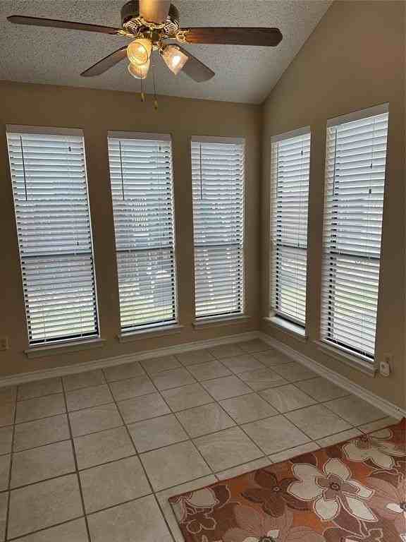 412 Dillard Ln - Photo 6 of 24