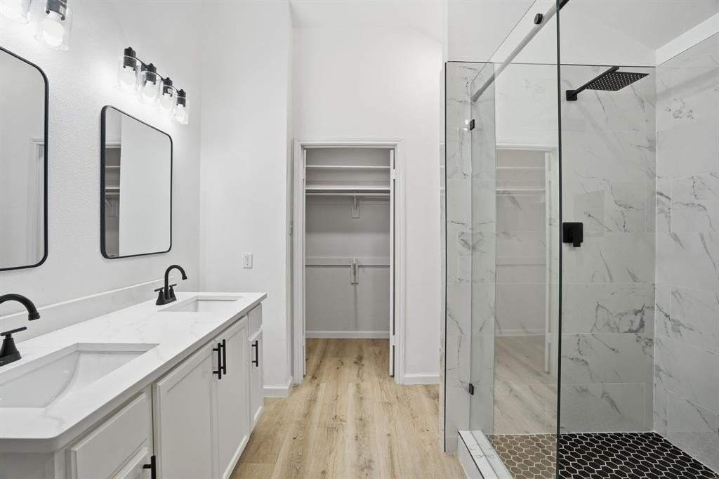 3805 Drakestone Ave - Photo 4 of 35