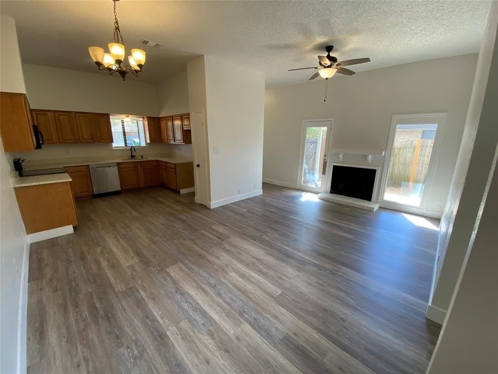 109 Misty Ct - Photo 3 of 18