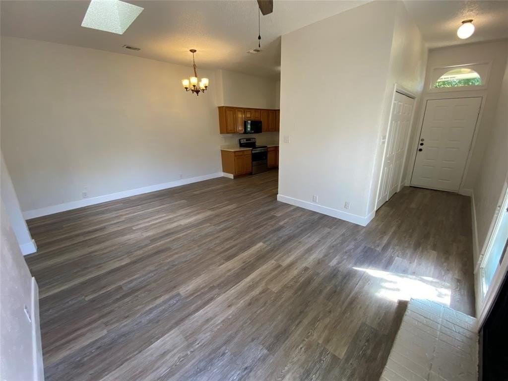 109 Misty Ct - Photo 4 of 18