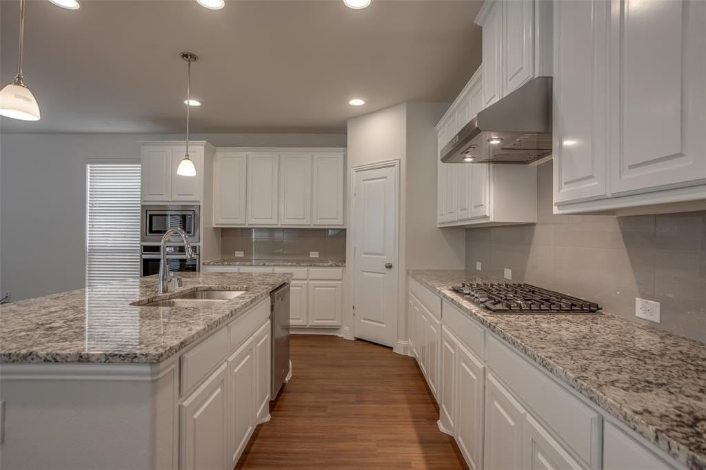 3105 Damsel Sauvage Ln - Photo 5 of 18