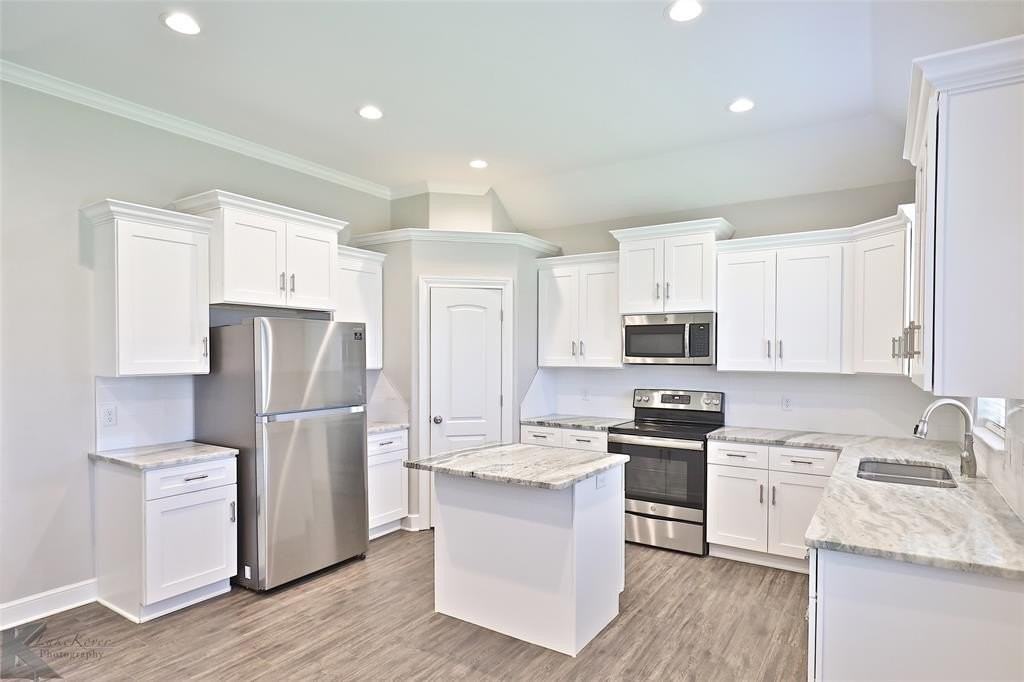 302 Martis Way - Photo 4 of 33