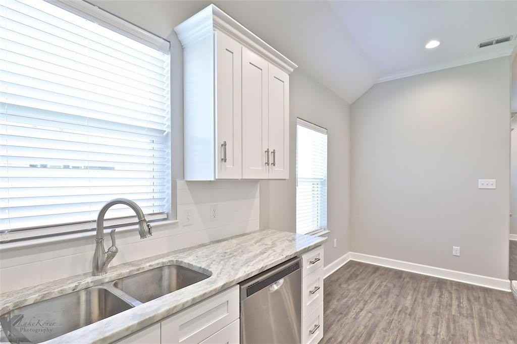 302 Martis Way - Photo 5 of 33