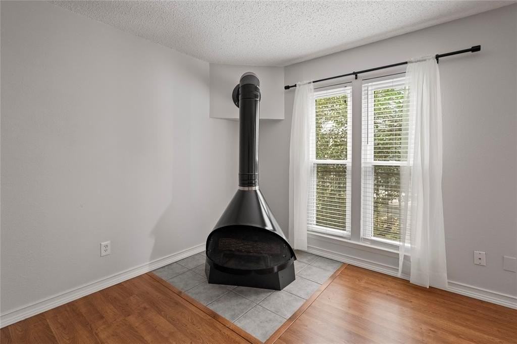 4020 Holland Ave #202 - Photo 5 of 32