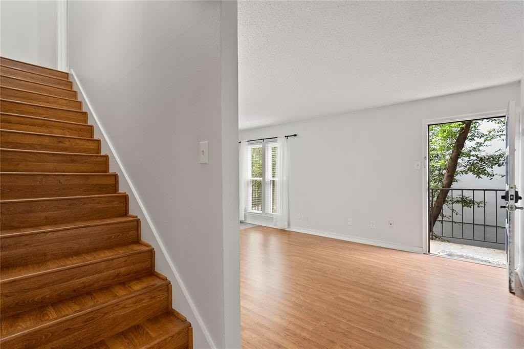 4020 Holland Ave #202 - Photo 6 of 32