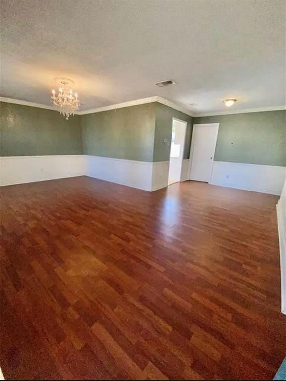 2204 Foxcroft Ln - Photo 3 of 13