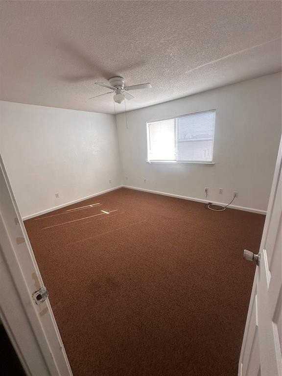 2204 Foxcroft Ln - Photo 7 of 13