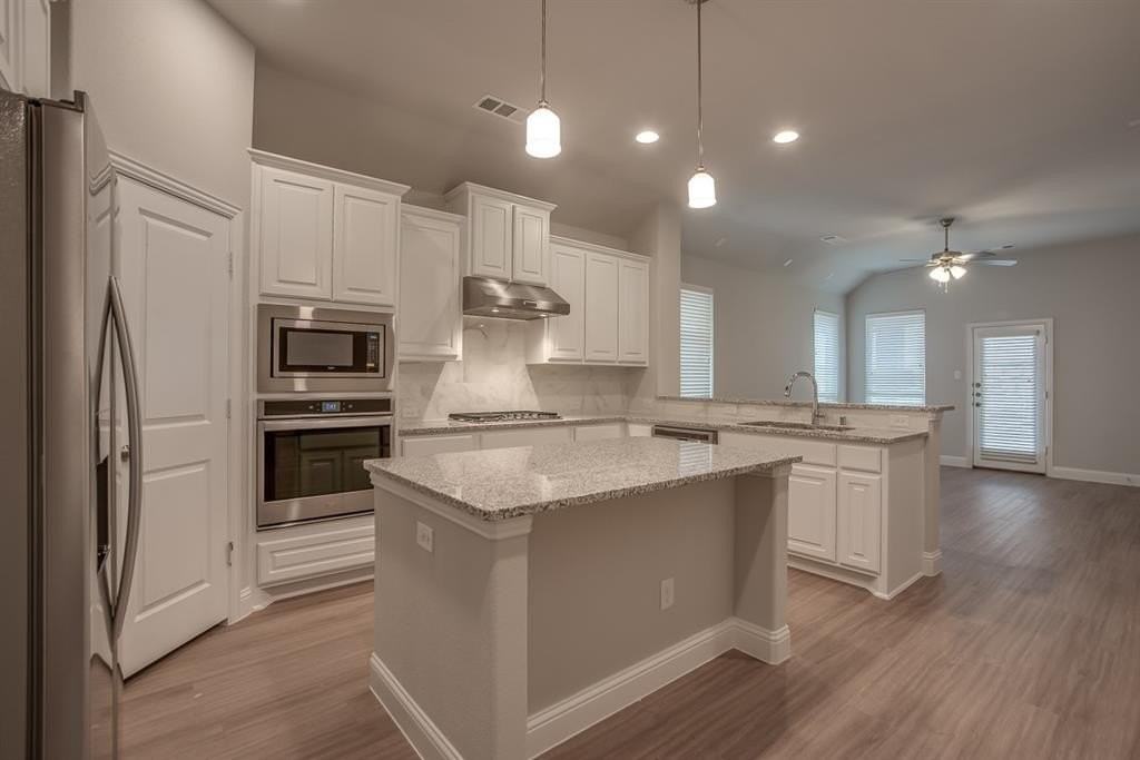 3301 Damsel Sauvage Ln - Photo 6 of 22