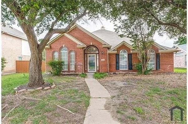 11304 Amber Valley Dr - Photo 4 of 20