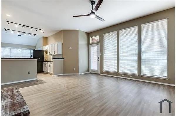 11304 Amber Valley Dr - Photo 7 of 20