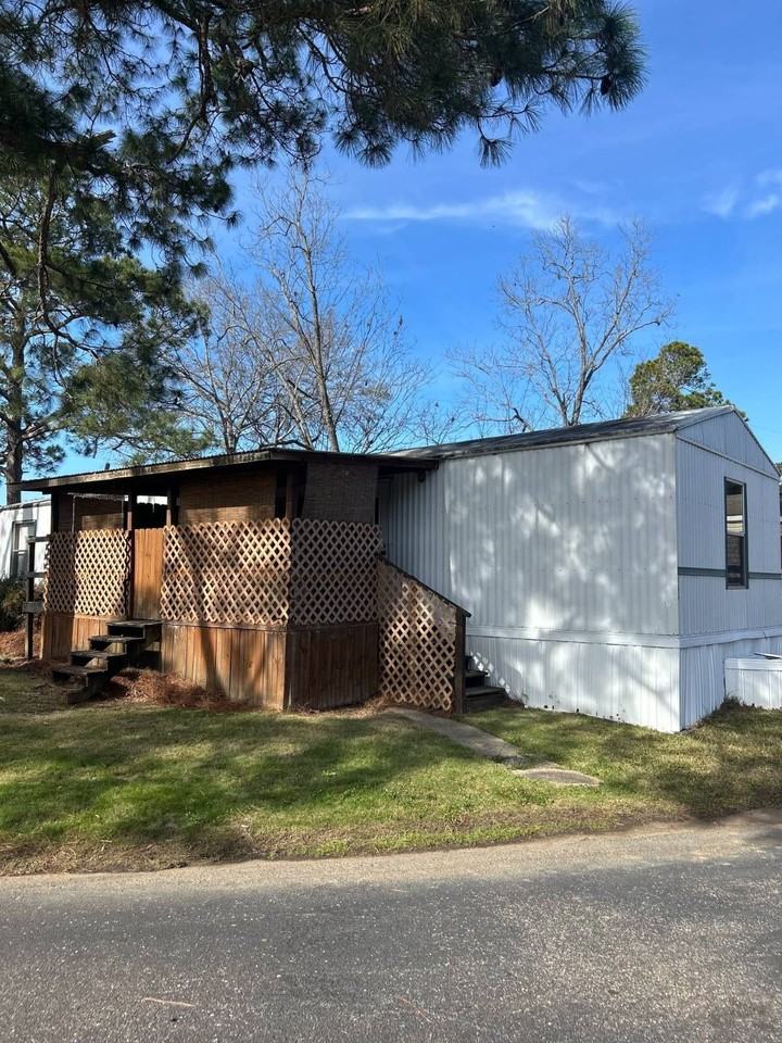 3451 Blue Ridge Cir - Photo 2 of 18