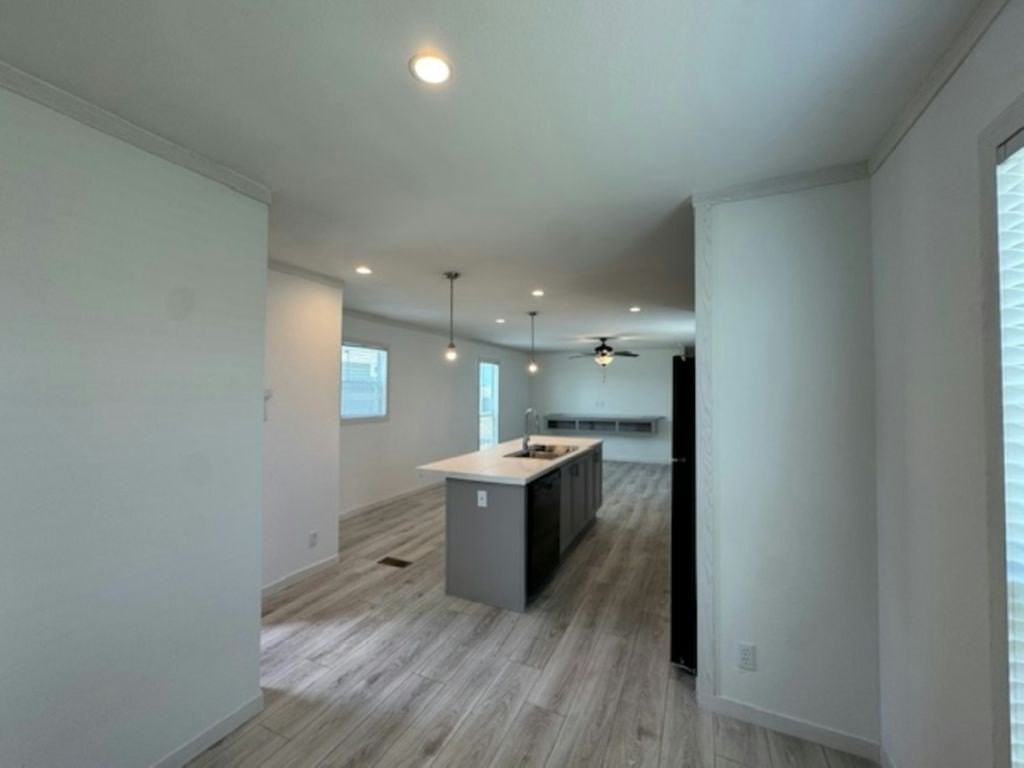 17 Bonnet Ct #104 - Photo 7 of 11